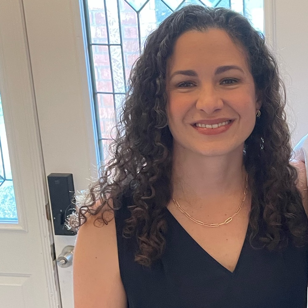 Meet your Posher, Laura